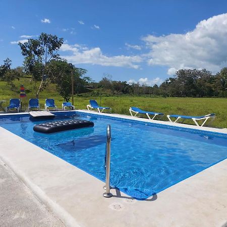 Residencia Las Brisas Griegas Quepos Extérieur photo