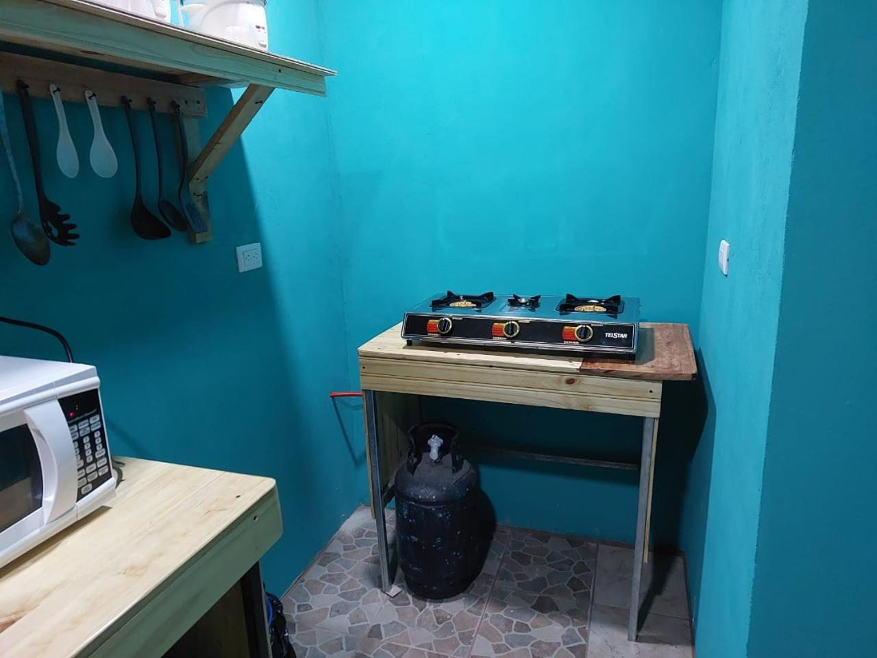Residencia Las Brisas Griegas Quepos Extérieur photo