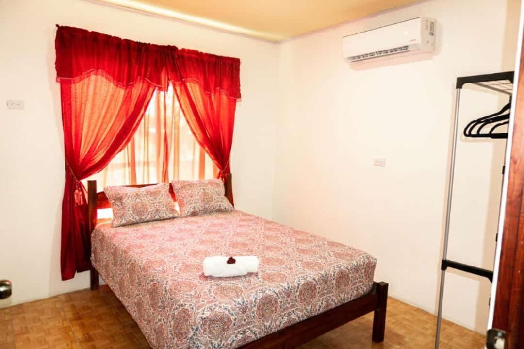Residencia Las Brisas Griegas Quepos Extérieur photo