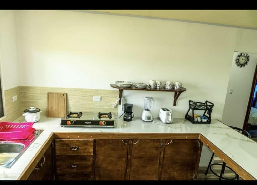 Residencia Las Brisas Griegas Quepos Extérieur photo