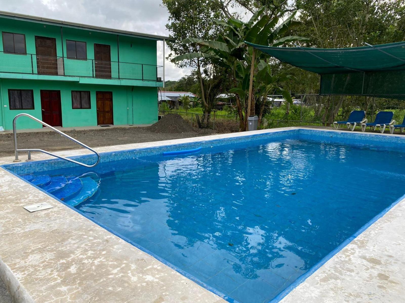 Residencia Las Brisas Griegas Quepos Extérieur photo