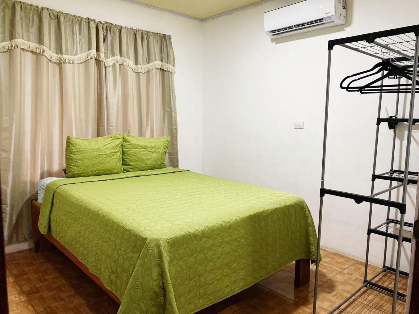Residencia Las Brisas Griegas Quepos Extérieur photo
