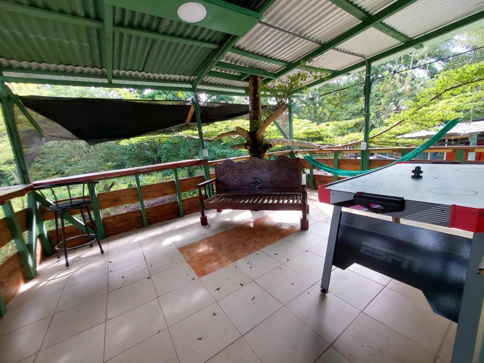 Residencia Las Brisas Griegas Quepos Extérieur photo