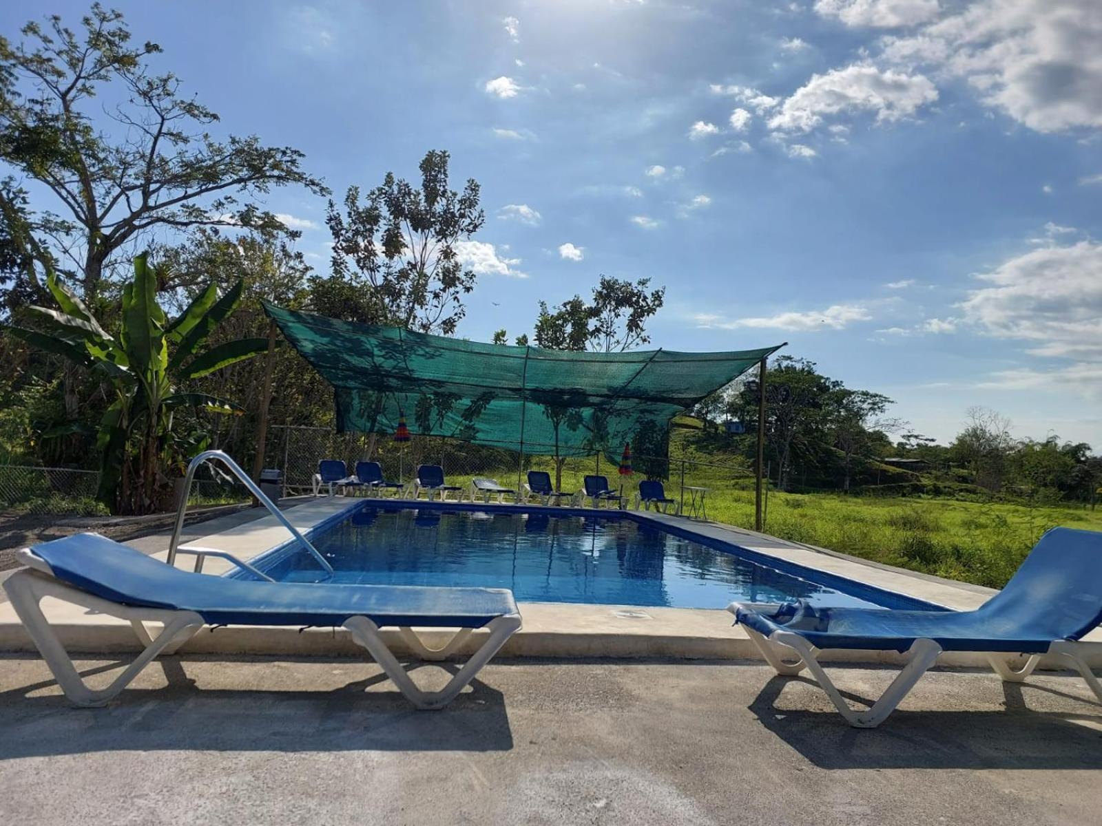 Residencia Las Brisas Griegas Quepos Extérieur photo