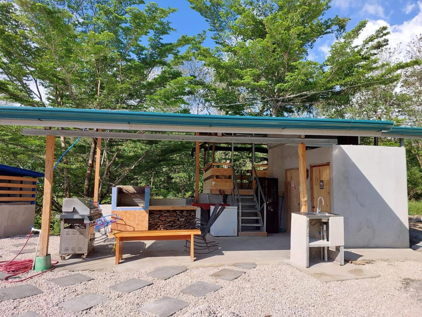 Residencia Las Brisas Griegas Quepos Extérieur photo