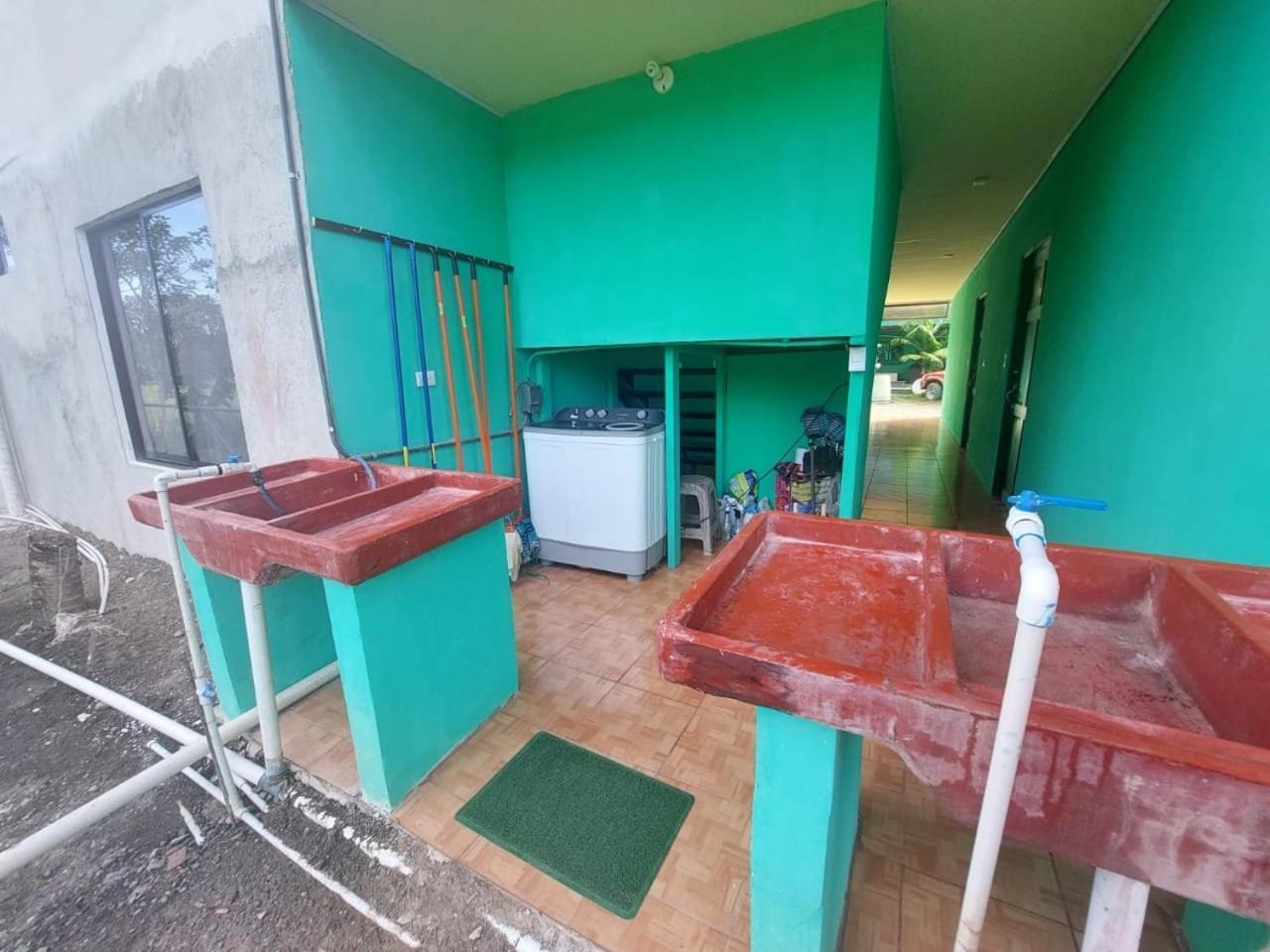 Residencia Las Brisas Griegas Quepos Extérieur photo