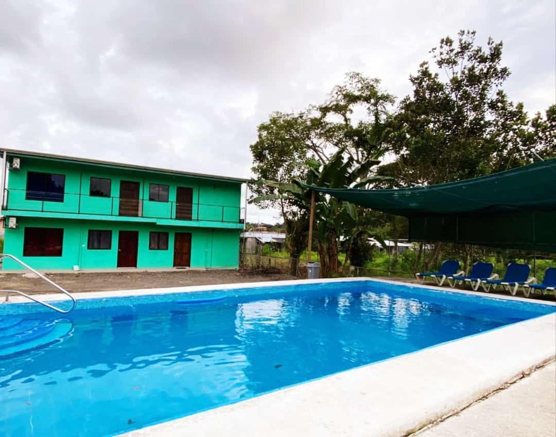 Residencia Las Brisas Griegas Quepos Extérieur photo